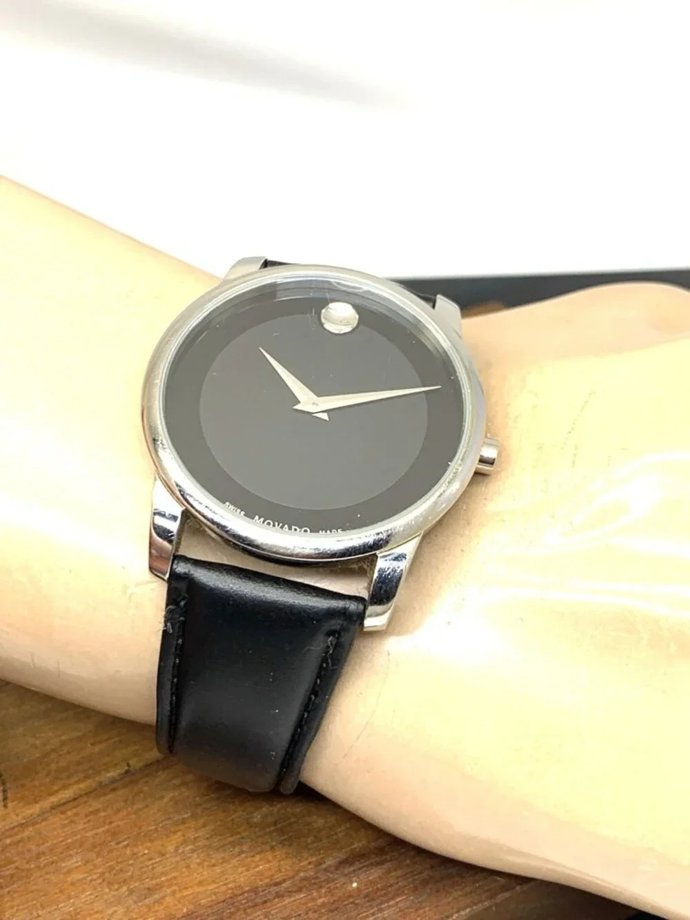 Movado Men's Watch 0606502 Museum Swiss Quartz Black Dial Leather Band 40mm